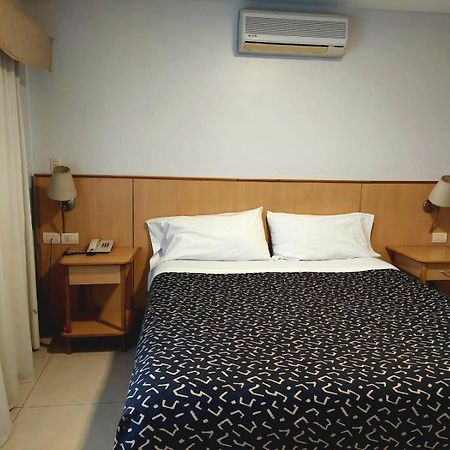 Urbana Suites Mendoza Buitenkant foto