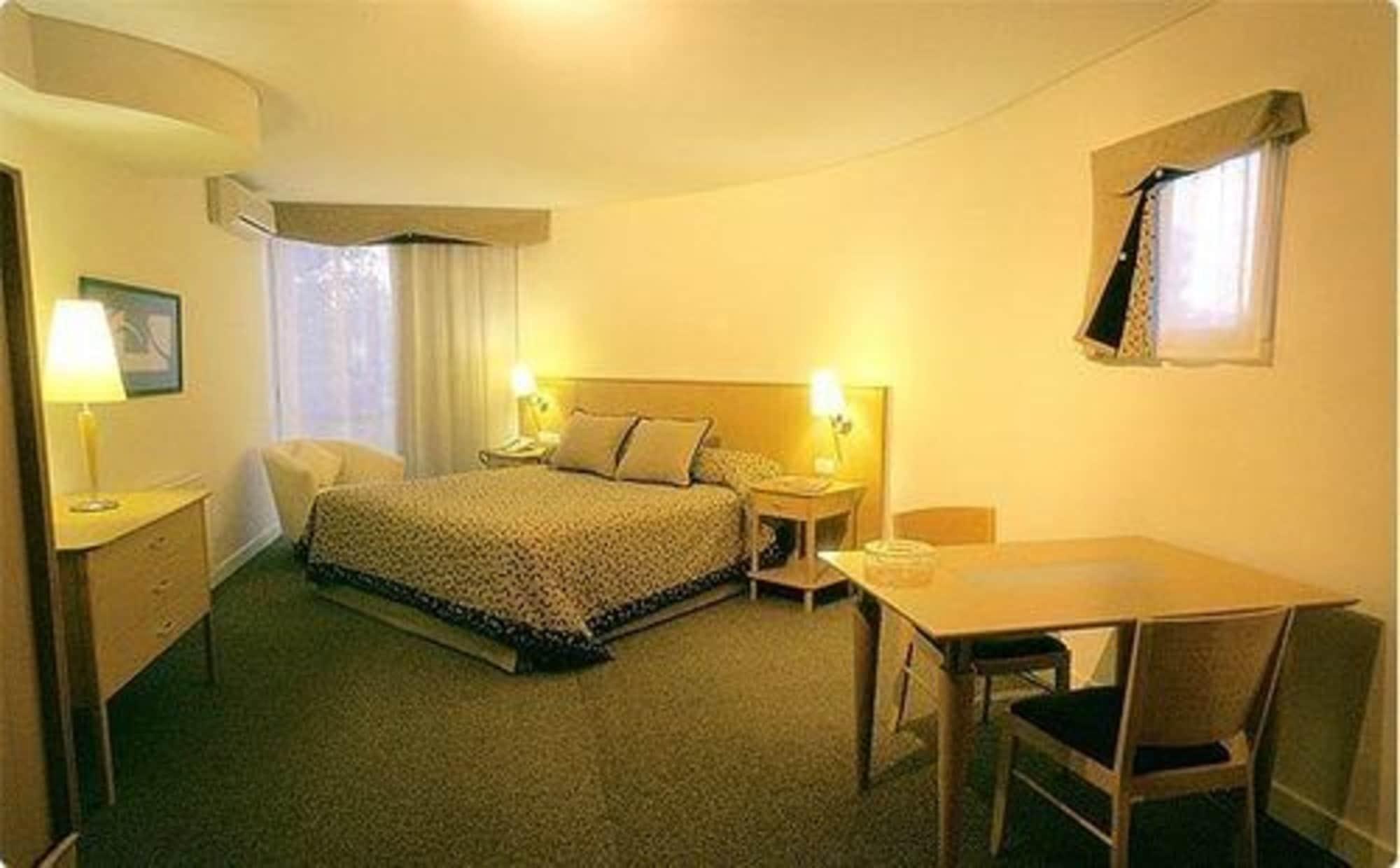 Urbana Suites Mendoza Buitenkant foto