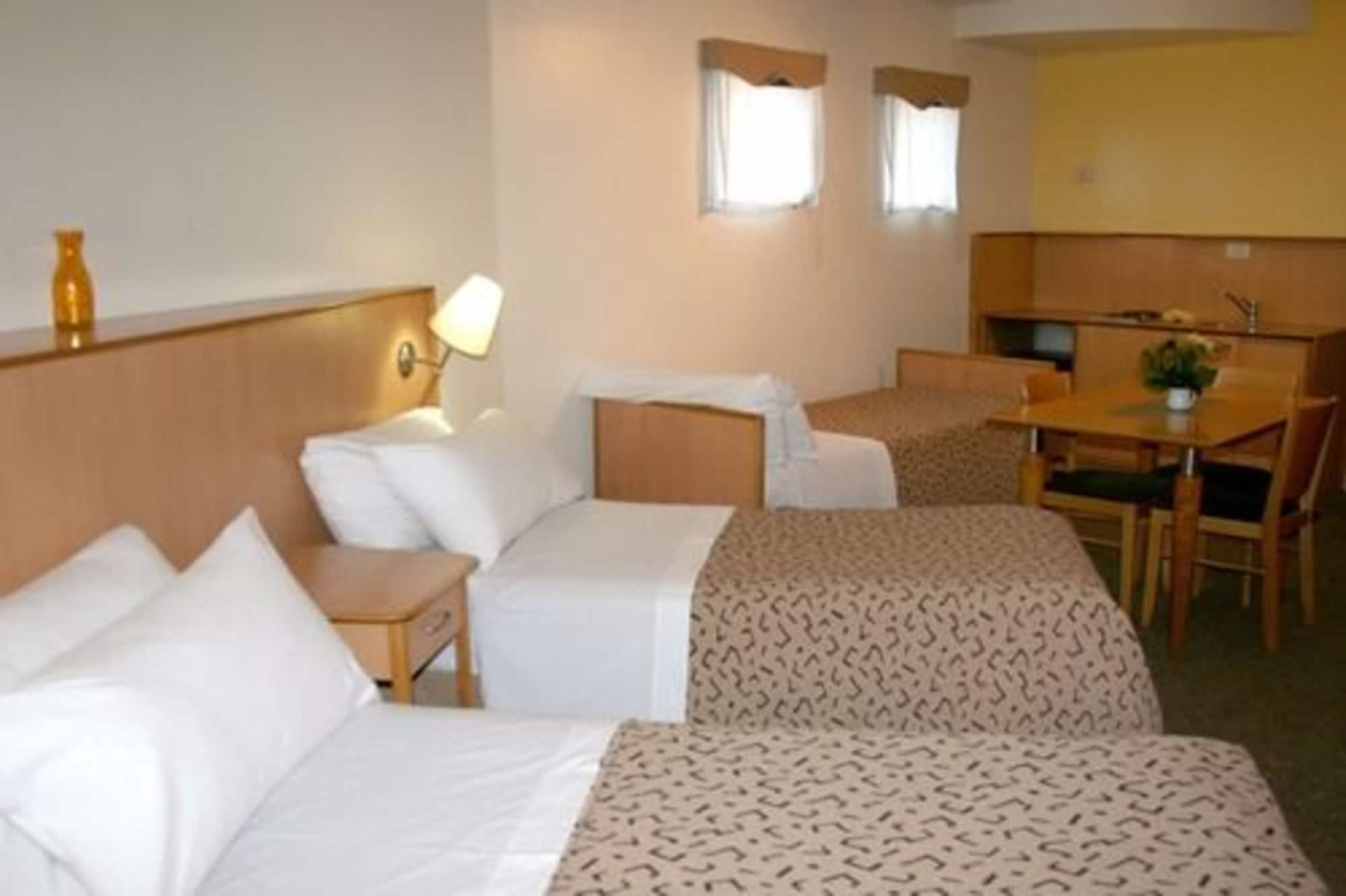 Urbana Suites Mendoza Buitenkant foto