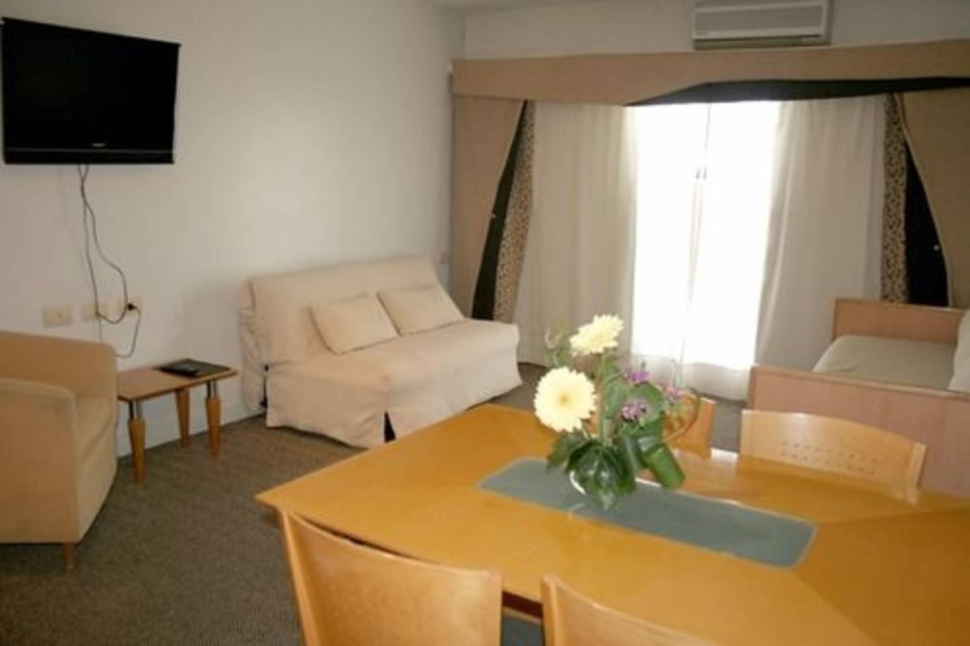 Urbana Suites Mendoza Buitenkant foto
