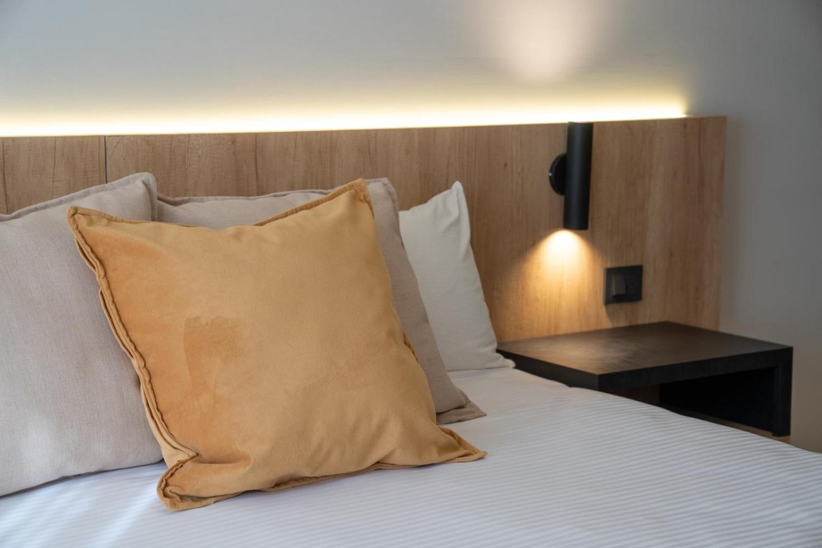 Urbana Suites Mendoza Buitenkant foto