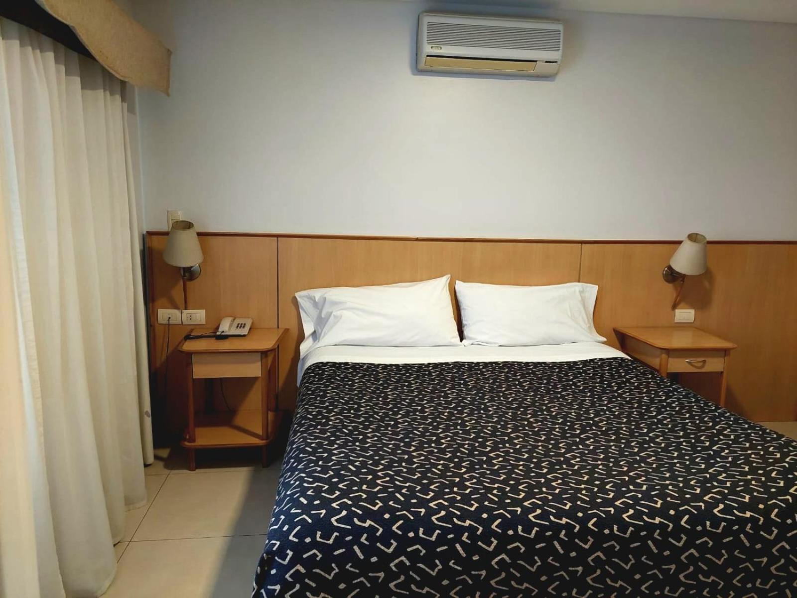 Urbana Suites Mendoza Buitenkant foto