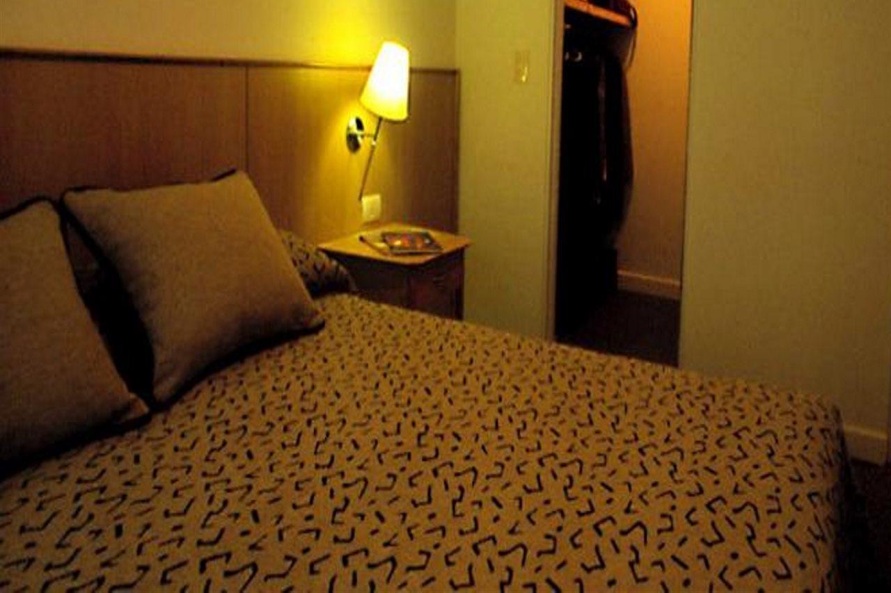 Urbana Suites Mendoza Buitenkant foto