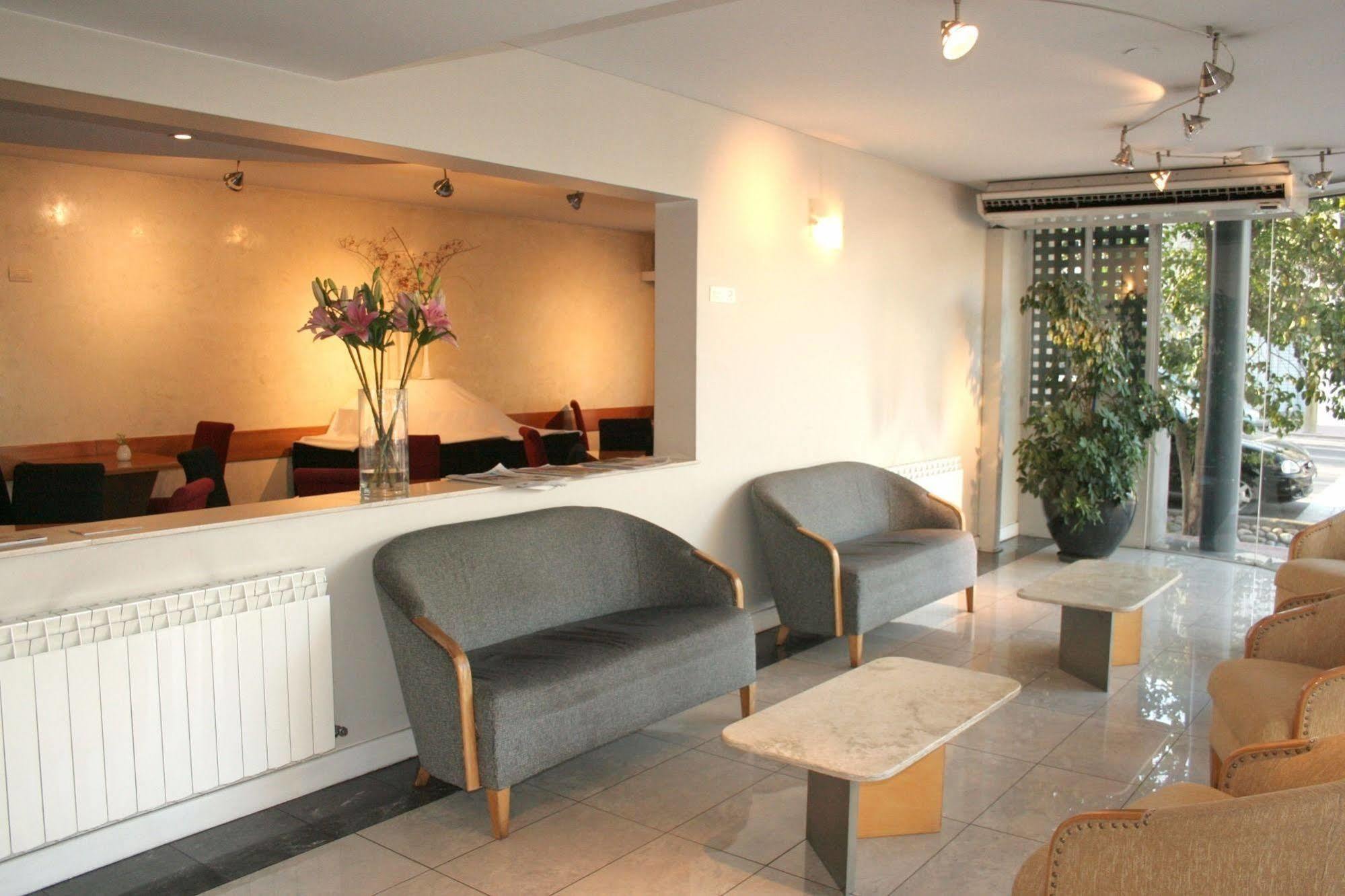 Urbana Suites Mendoza Buitenkant foto